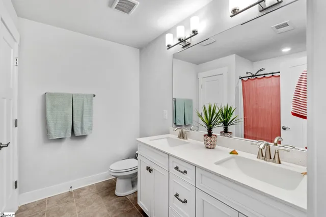 $565,000 | 901 Whitemarsh Avenue, Simpsonville, SC 29680