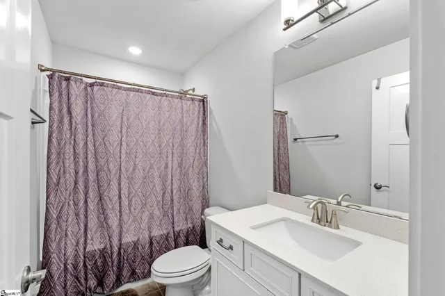 $565,000 | 901 Whitemarsh Avenue, Simpsonville, SC 29680