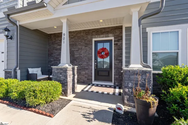 $565,000 | 901 Whitemarsh Avenue, Simpsonville, SC 29680