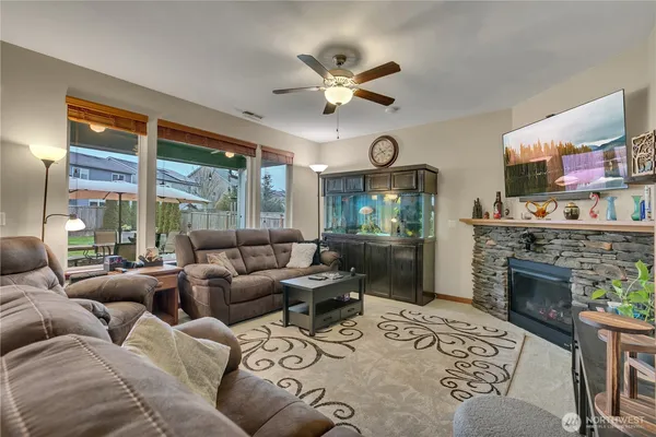 $610,000 | 910 Boatman Avenue Northwest, Orting, WA 98360