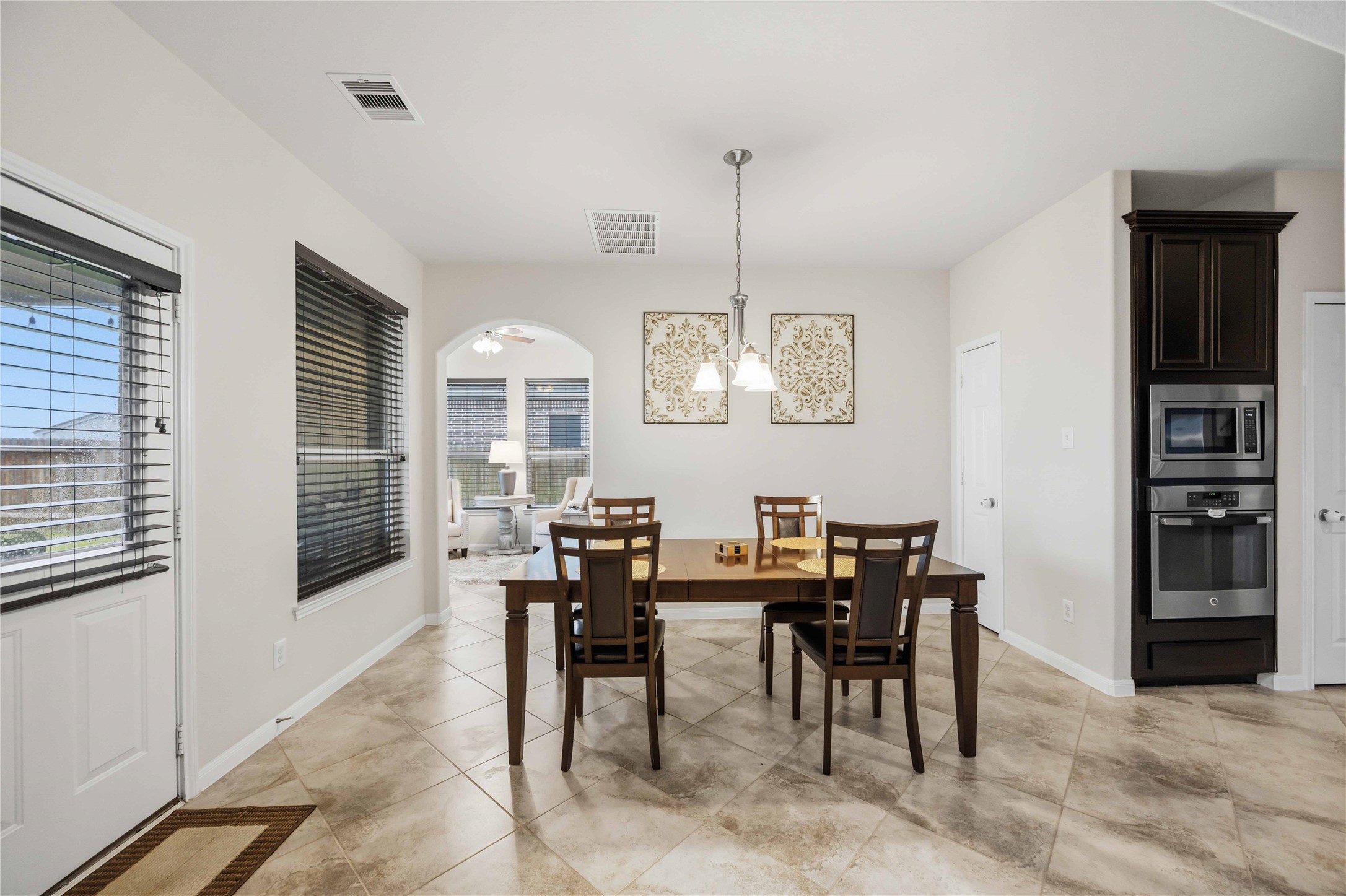 12418 Garnet Road Mont Belvieu, TX 77535 - Photo 14 of 33