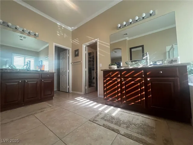 $2,700 | 6625 North Arbor Bluff Court, North Las Vegas, NV 89084