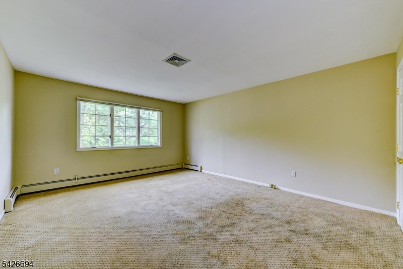 7 Matthew Road Wayne, NJ 07470 - Photo 26 of 37