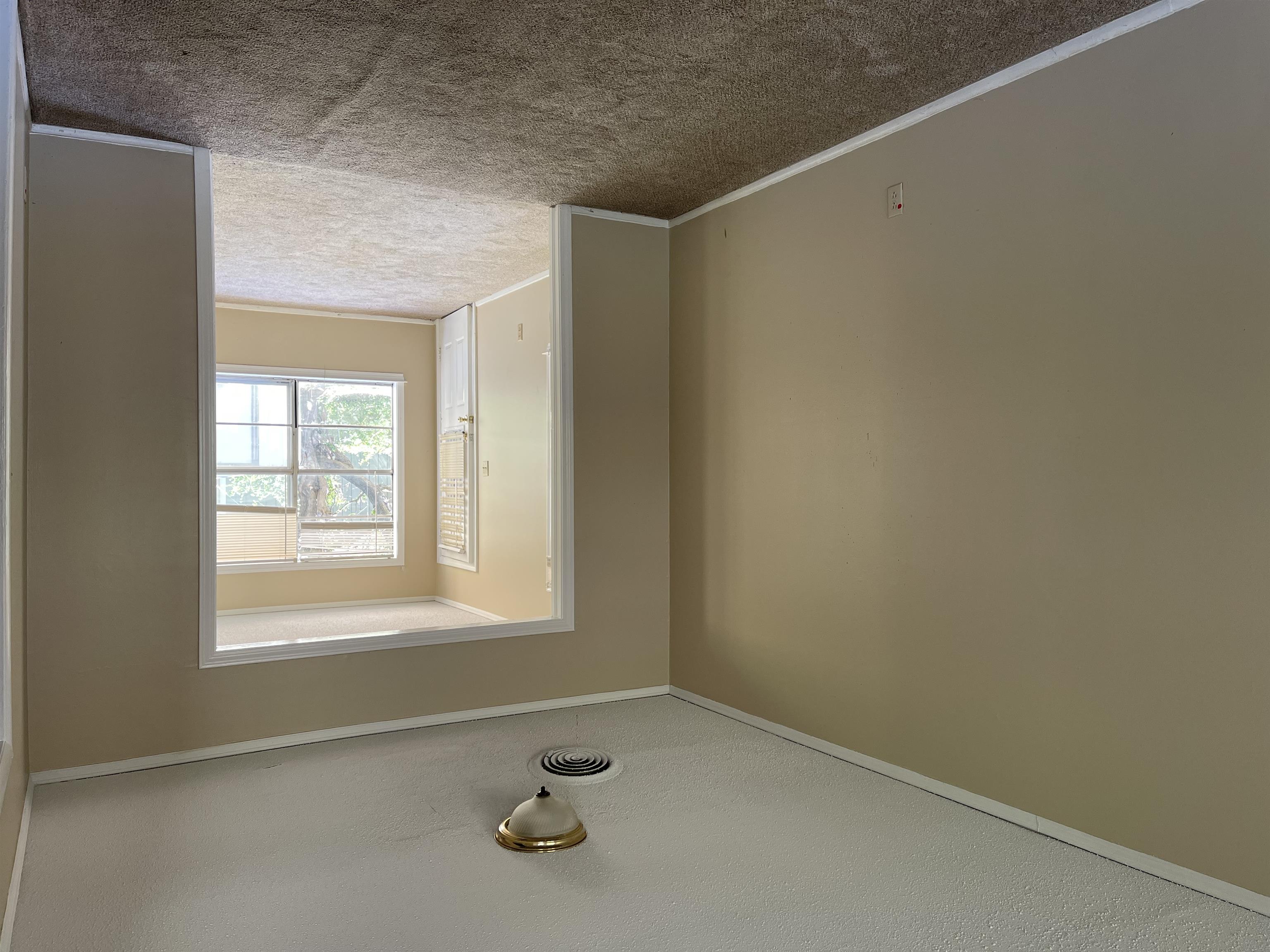1703 South Perkins Road Memphis, TN 38117 - Photo 5 of 15 Gallery Image 5