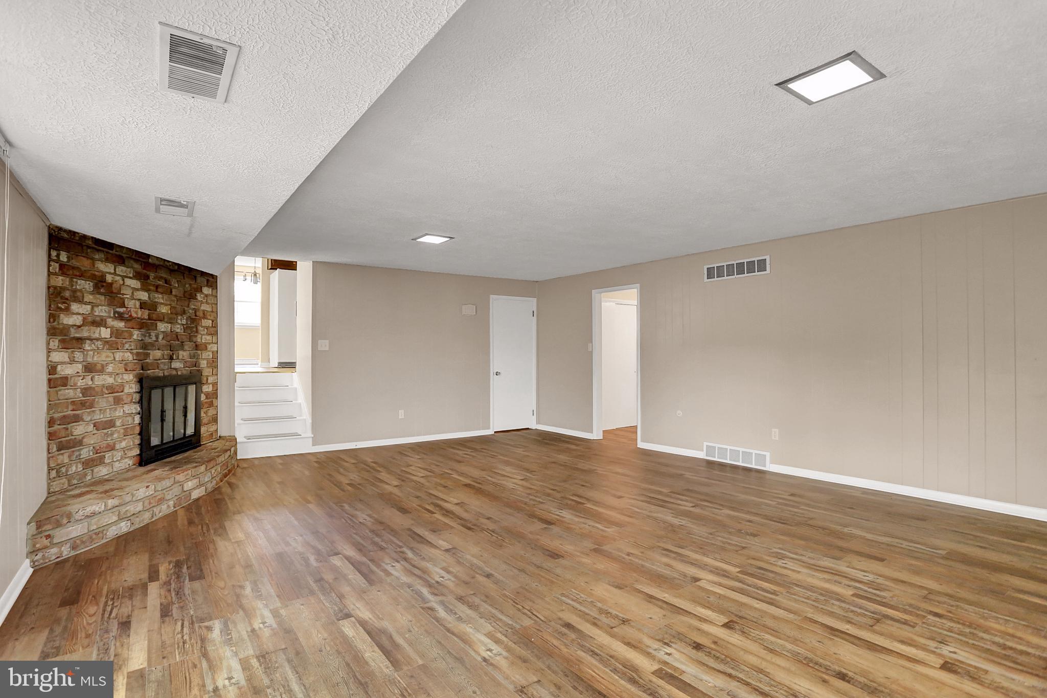2051 Garnet Road York, PA 17403 - Photo 27 of 53 Gallery Image 27
