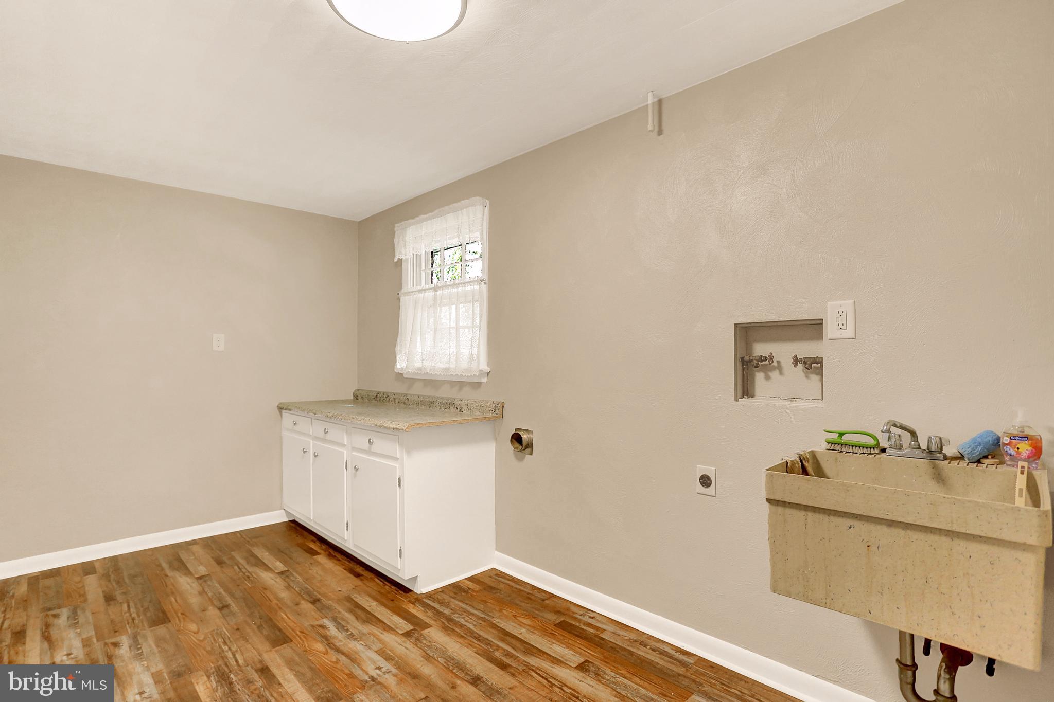 2051 Garnet Road York, PA 17403 - Photo 35 of 53 Gallery Image 35