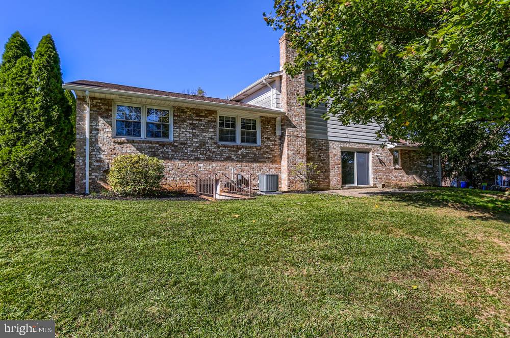 2051 Garnet Road York, PA 17403 - Photo 46 of 53 Gallery Image 46