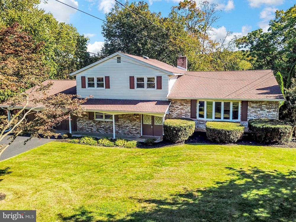 2051 Garnet Road York, PA 17403 - Photo 49 of 53 Gallery Image 49