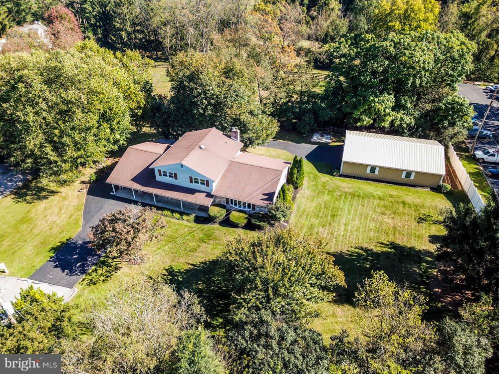 2051 Garnet Road York, PA 17403 - Photo 51 of 53 Gallery Image 51