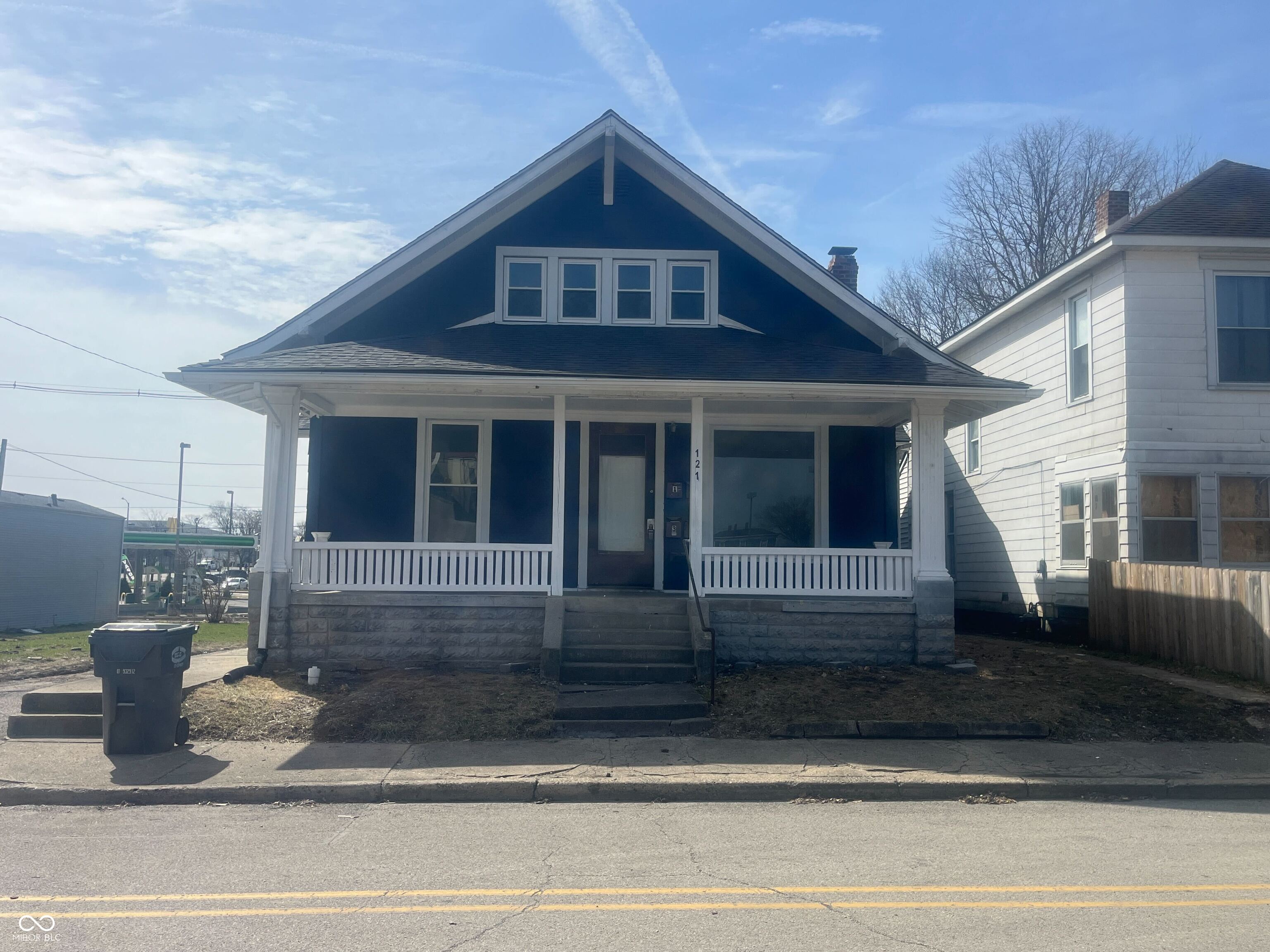 121 West 13th Street Anderson, IN 46016 - Photo 2 of 43