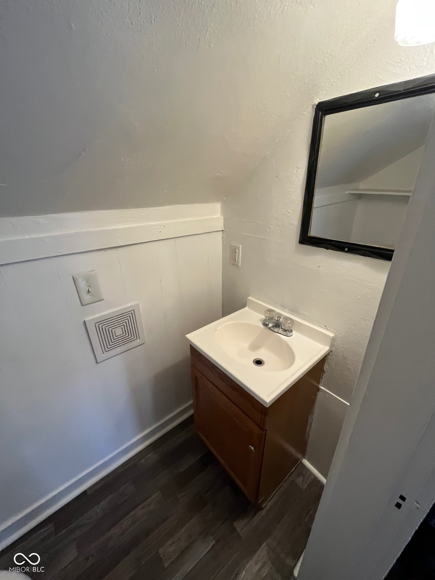 121 West 13th Street Anderson, IN 46016 - Photo 24 of 43