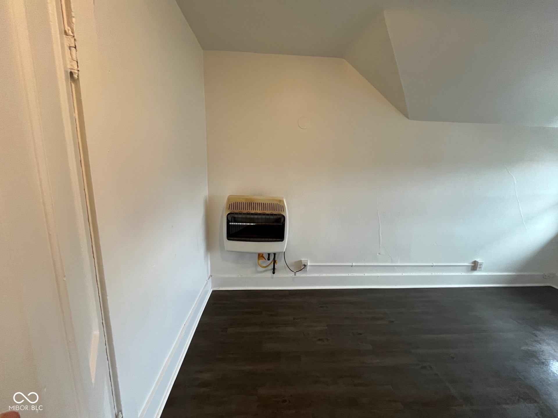 121 West 13th Street Anderson, IN 46016 - Photo 25 of 43