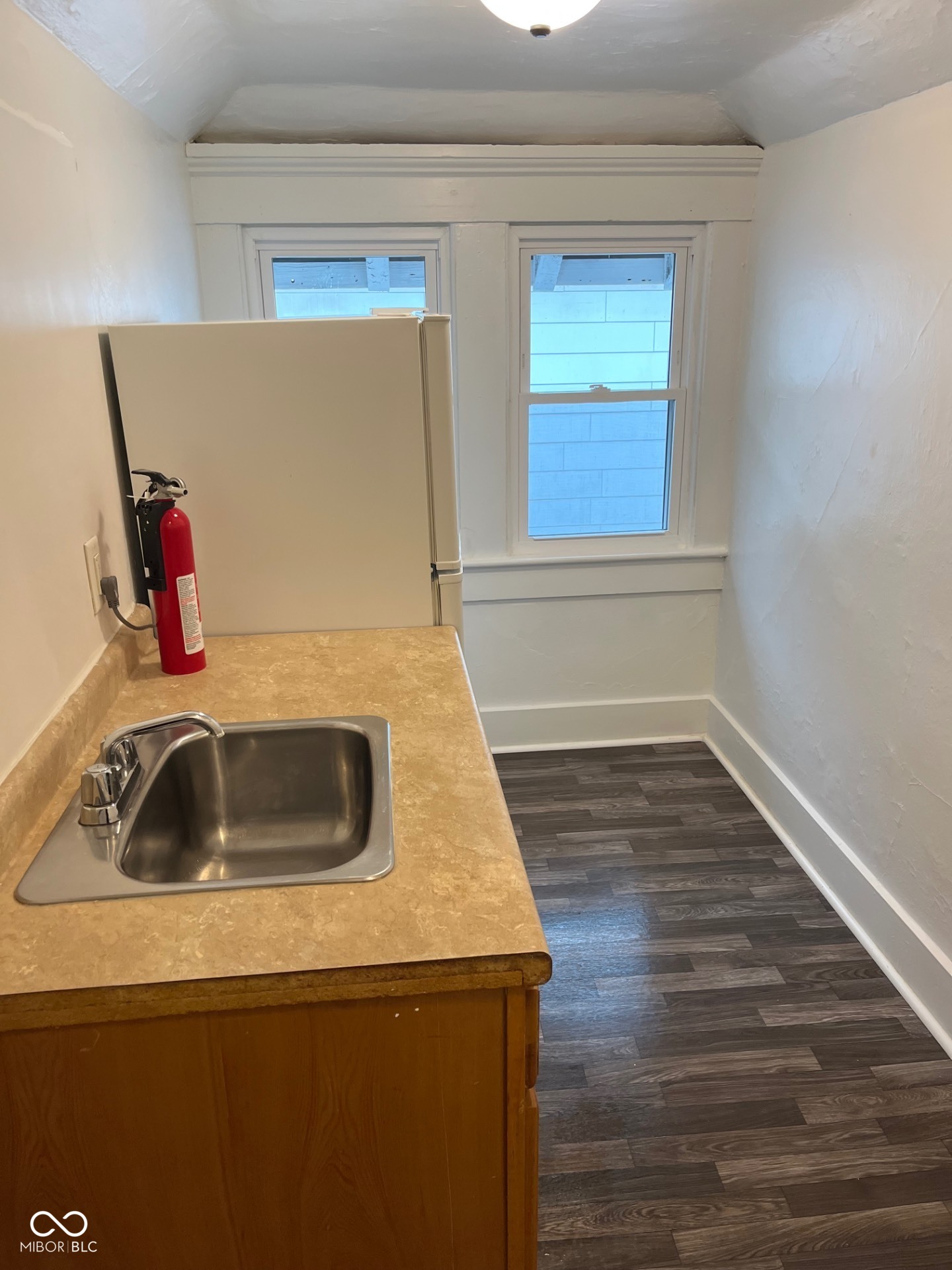 121 West 13th Street Anderson, IN 46016 - Photo 29 of 43