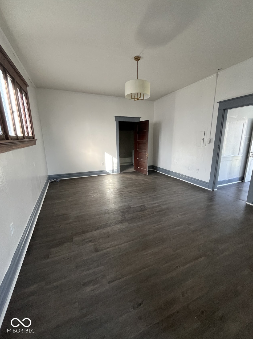 121 West 13th Street Anderson, IN 46016 - Photo 3 of 43