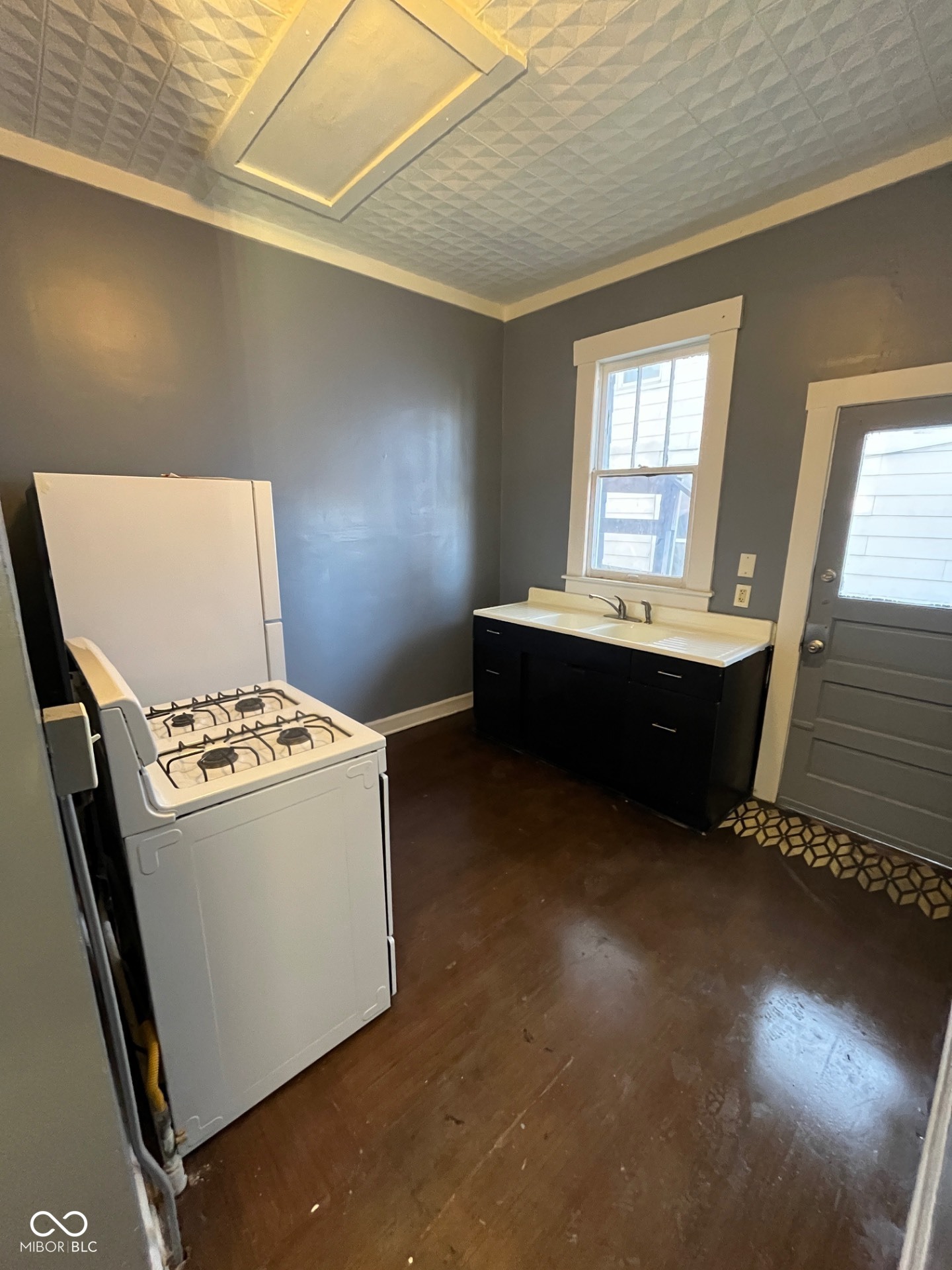 121 West 13th Street Anderson, IN 46016 - Photo 39 of 43