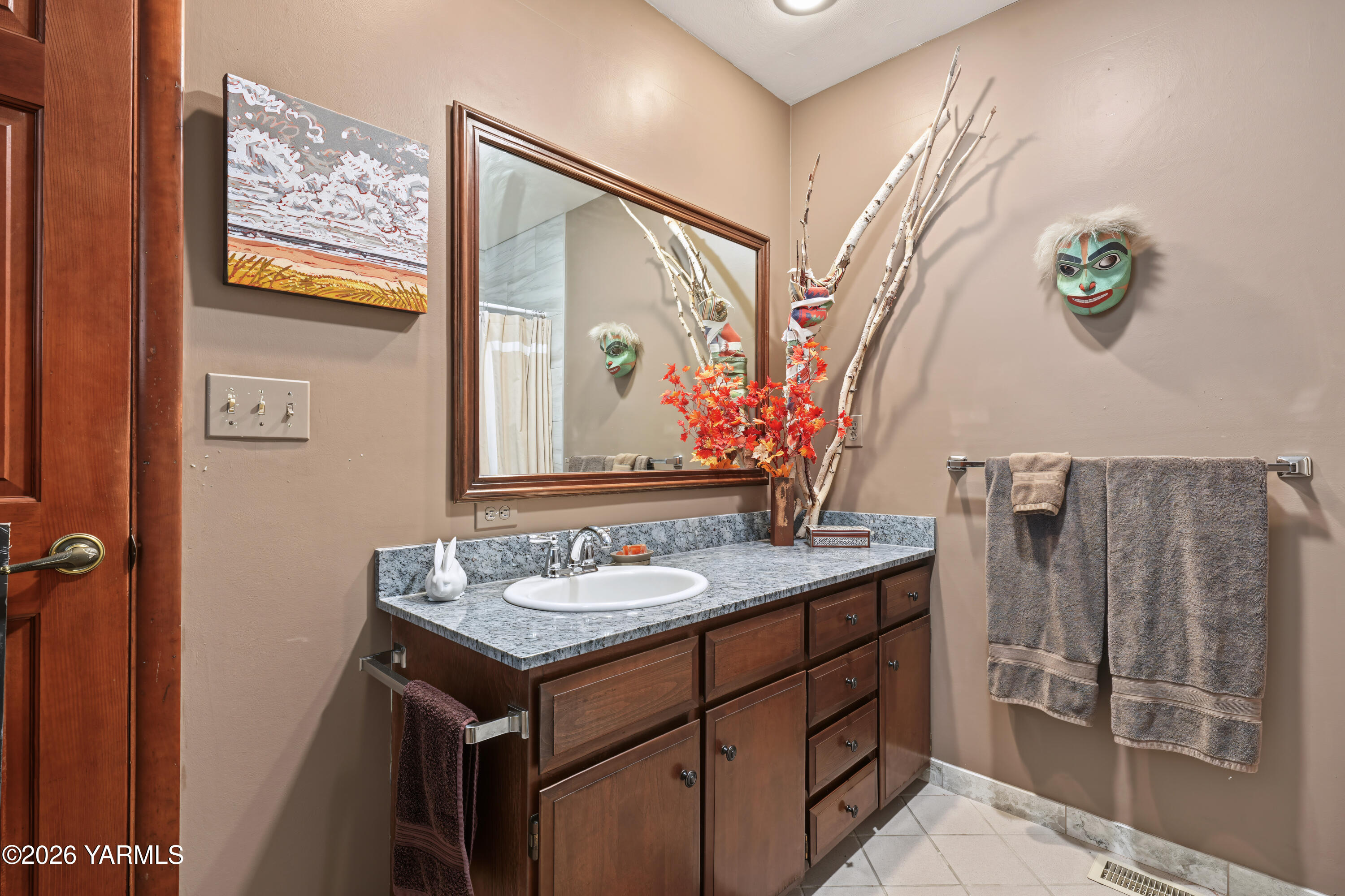 1180 Dilley Road Tieton, WA 98947 - Photo 19 of 42 42_bathroom