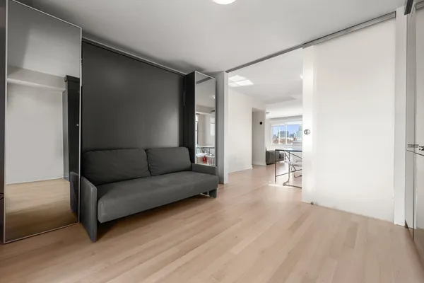 $4,300 | 280 Harvard Street, Unit 5D, Cambridge, MA 02139