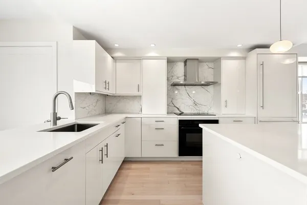 $4,300 | 280 Harvard Street, Unit 5D, Cambridge, MA 02139