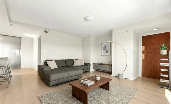 $4,300 | 280 Harvard Street, Unit 5D, Cambridge, MA 02139