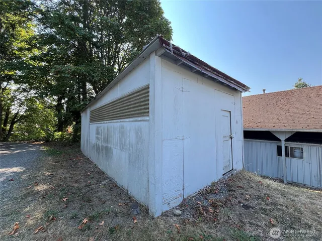 a backyard of a house