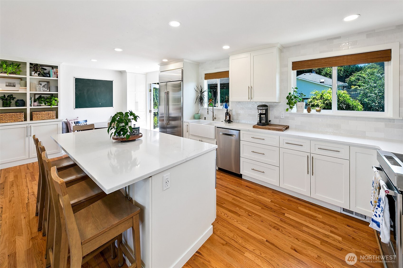 310 Pine Street Edmonds, WA 98020 - Photo 7 of 39