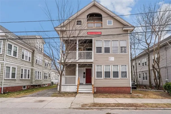 $2,300 | 123 Radcliffe Avenue, Unit 2, Providence, RI 02908