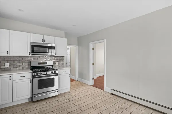 $2,300 | 123 Radcliffe Avenue, Unit 2, Providence, RI 02908