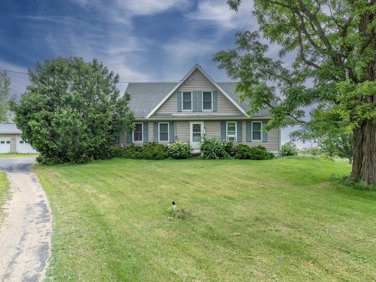 912 Mountain Road Addison, VT 05491 - Photo 4 of 34