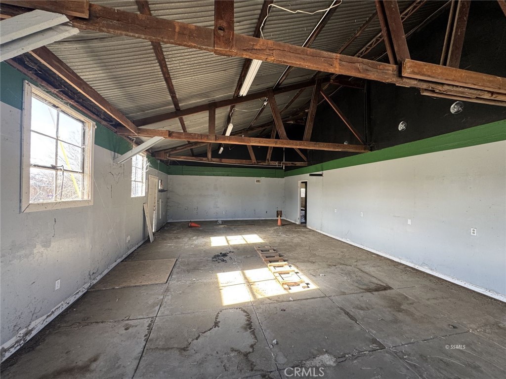 311 South Curry Street Tehachapi, CA 93561 - Photo 3 of 13 Another view