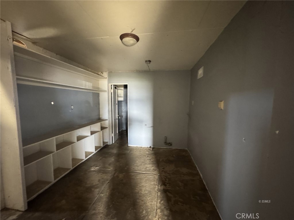 311 South Curry Street Tehachapi, CA 93561 - Photo 4 of 13 From the front door