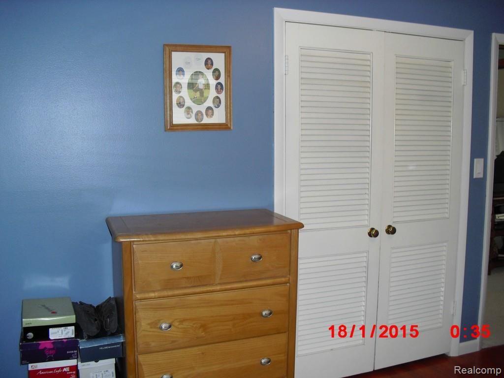 3227 Rome Avenue Warren, MI 48091 - Photo 40 of 65 Rome & Winchester 042 - Copy (2).jpg