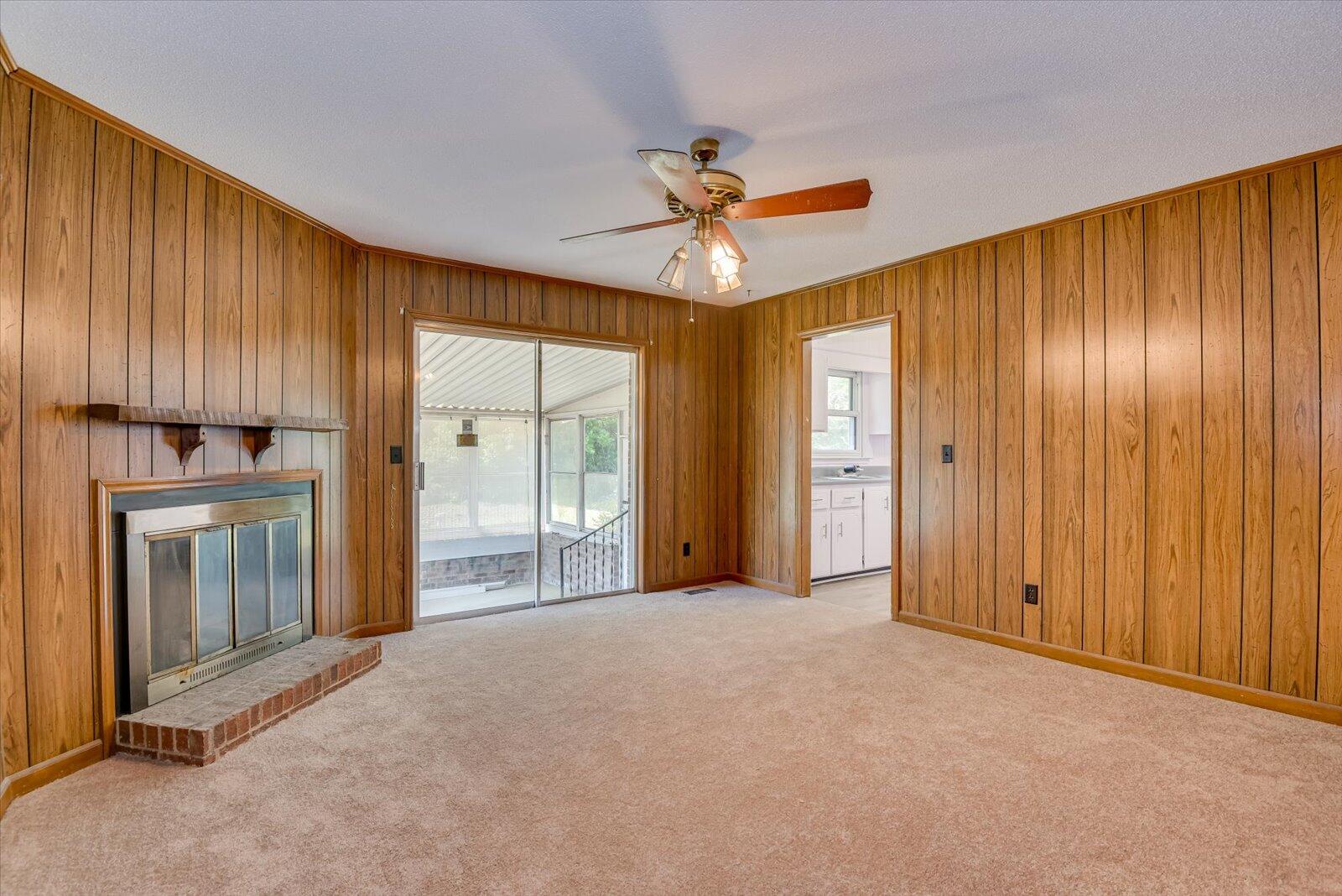 2021 Arcadia Court North Augusta, SC 29841 - Photo 12 of 36 12-112