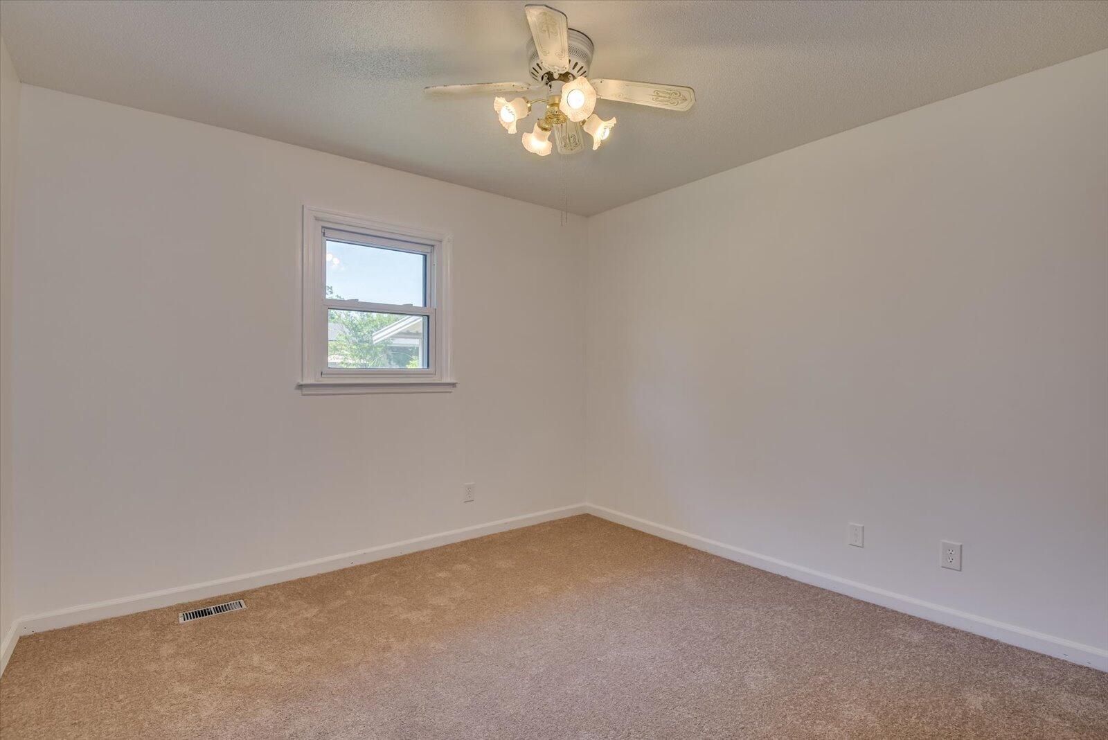 2021 Arcadia Court North Augusta, SC 29841 - Photo 26 of 36 26-126