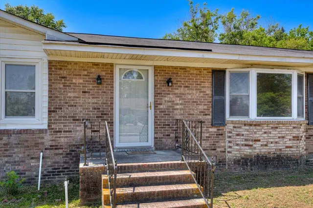 $1,800 | 2021 Arcadia Court, North Augusta, SC 29841