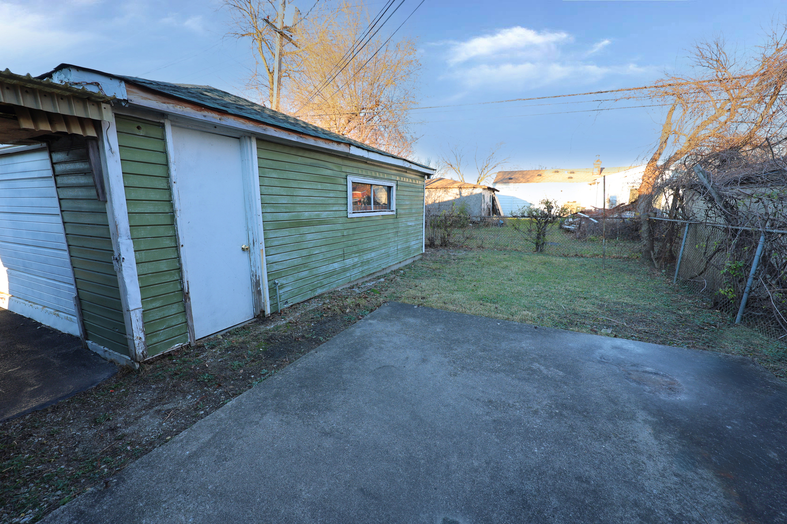 3210 Mc Breen Avenue Robbins, IL 60472 - Photo 20 of 21 a view of a backyard of the house