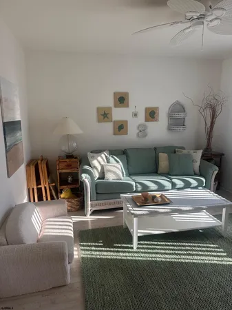 a view of entryway and hall