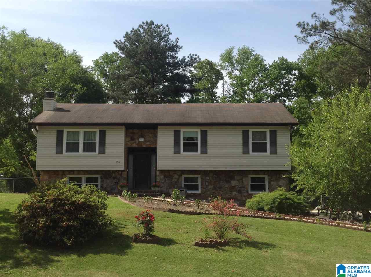 608 Wilderness Road Pelham, AL 35124 - Photo 1 of 11 Gallery Image 1