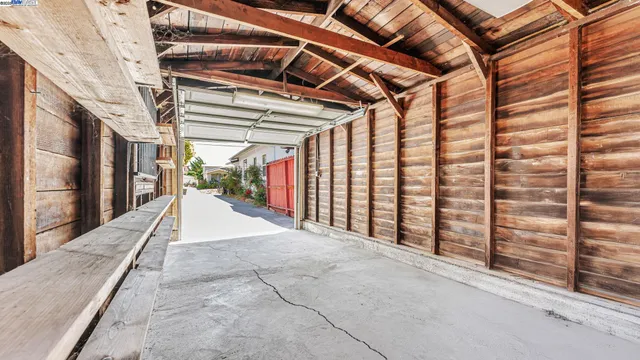 $649,900 | 2827 Bartlett Street, Oakland, CA 94602