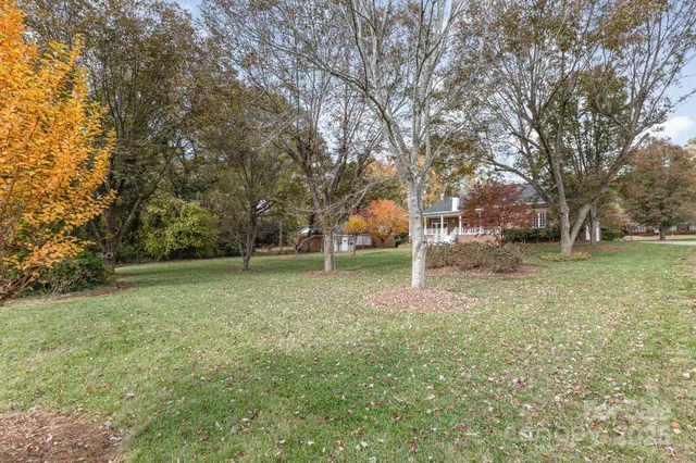 $760,000 | 811 14th Avenue Northwest, Hickory, NC 28601