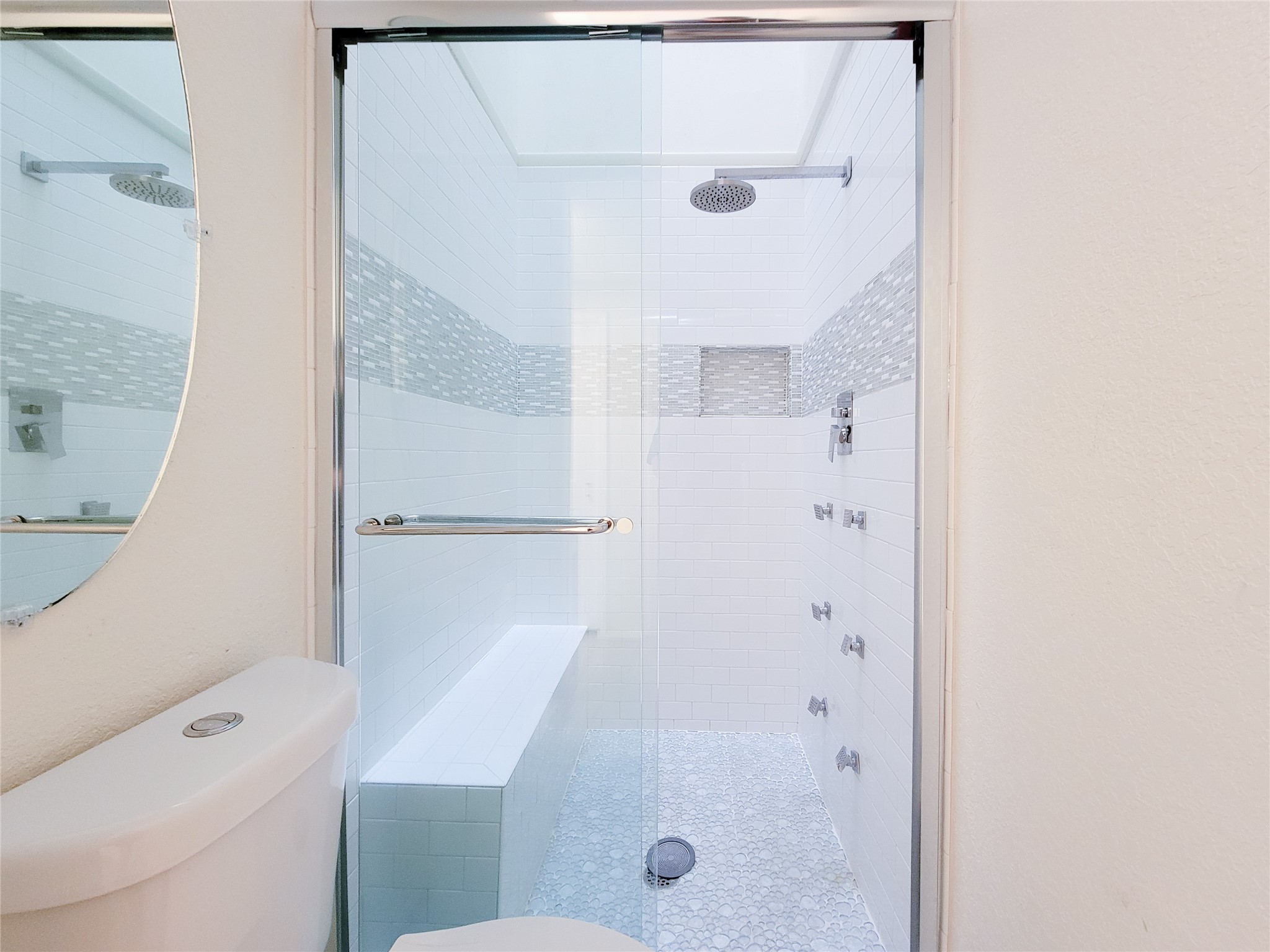 5654 Cheena Drive Houston, TX 77096 - Photo 25 of 50 a bathroom with a shower