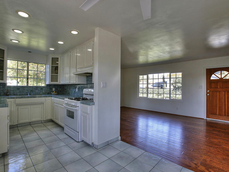 654 Rossmore Road Santa Barbara, CA 93117 - Photo 4 of 12 Kitchen