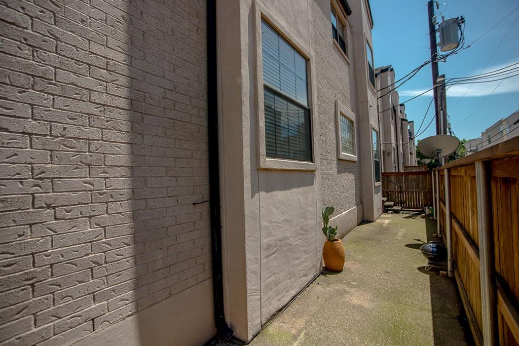 3901 Travis Street, Unit 116 Dallas, TX 75204 - Photo 21 of 23