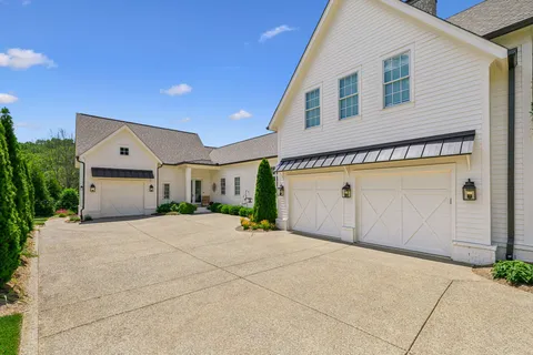 $2,999,900 | 8118 Heirloom Boulevard, College Grove, TN 37046