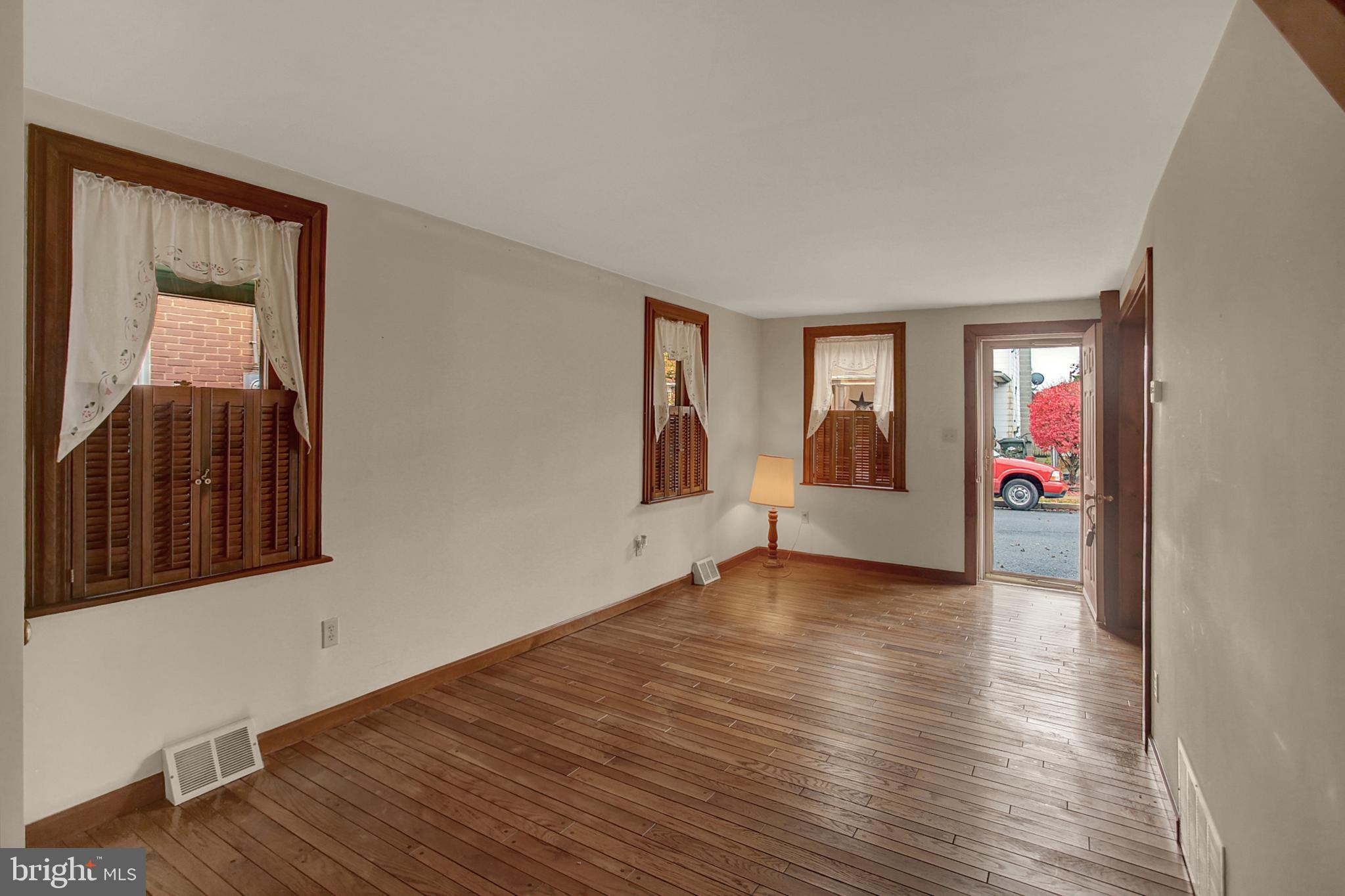 131 North Liberty Street Lititz, PA 17543 - Photo 11 of 34