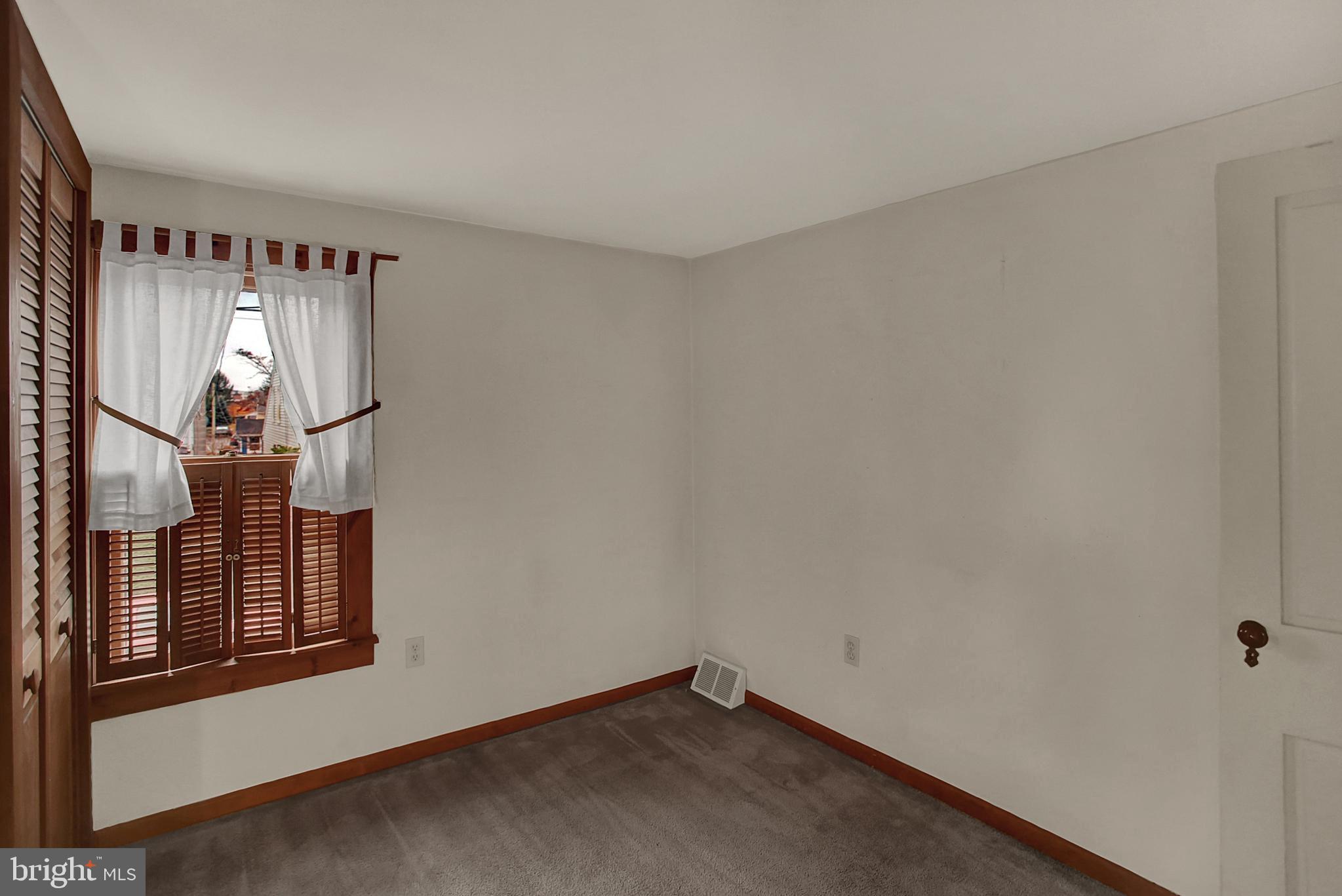 131 North Liberty Street Lititz, PA 17543 - Photo 27 of 34