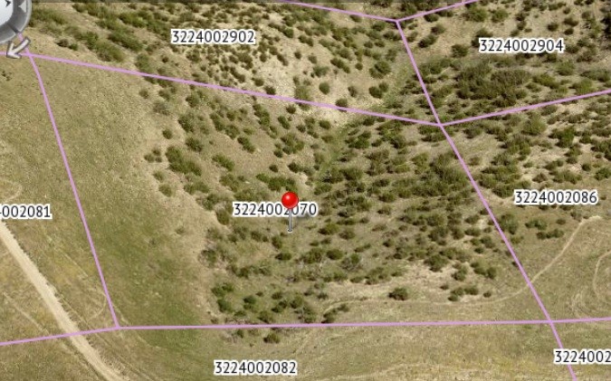 0 Johnson/limeridge Rd Lake Lake Elizabeth, CA 93532 - Photo 5 of 7 a bathroom with a shower