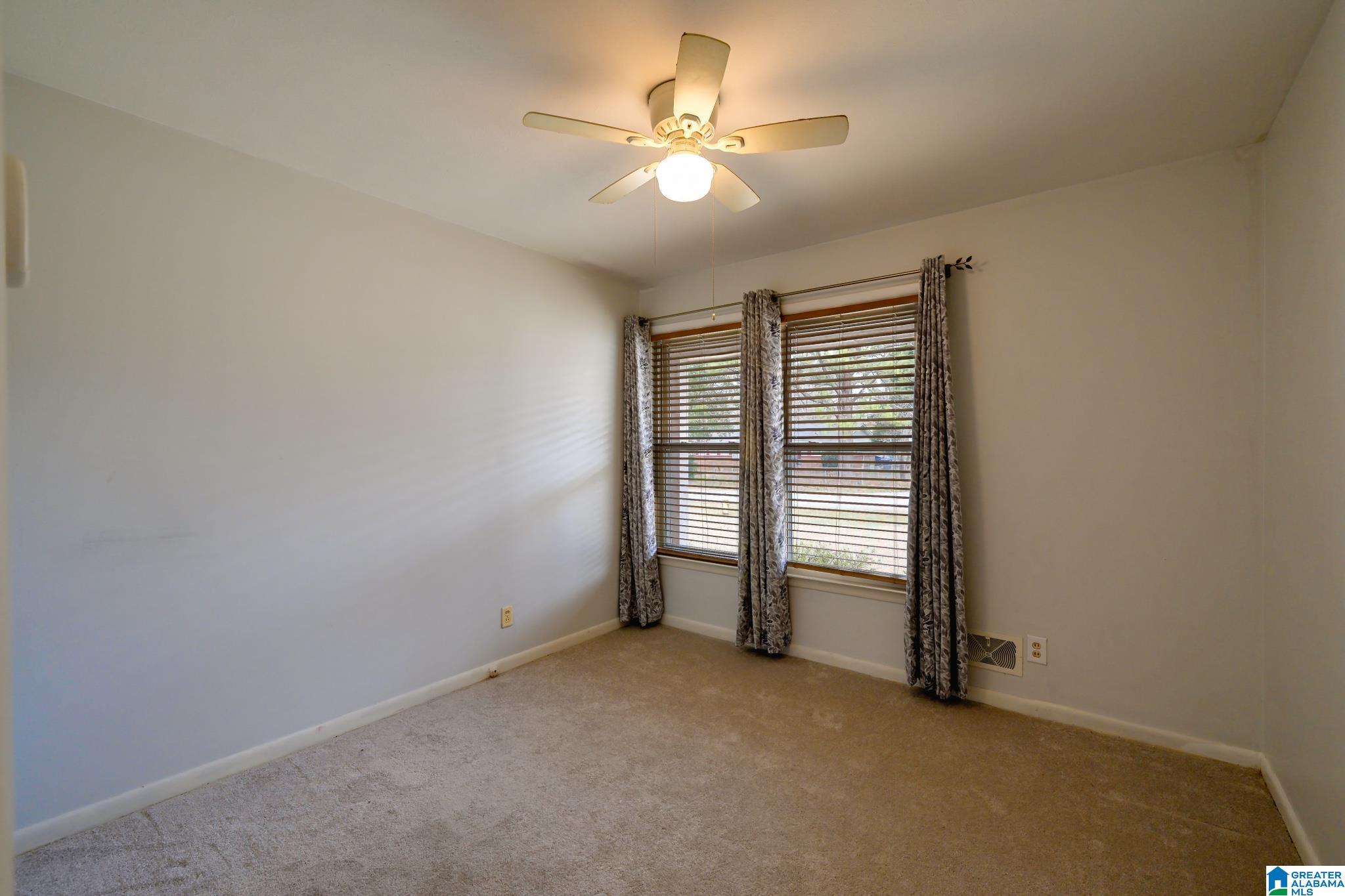 128 Patricia Road Anniston, AL 36206 - Photo 13 of 20