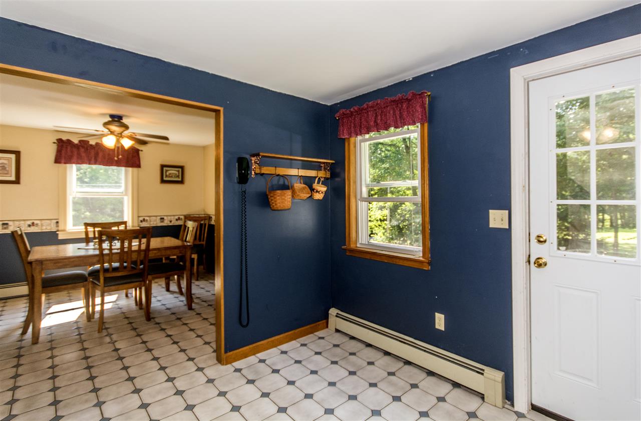 10 Colby Road Kingston, NH 03848 - Photo 8 of 40