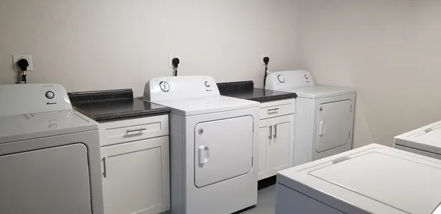 $1,975 | 20-22 Lafayette Road, Unit 1R, Ipswich, MA 01938