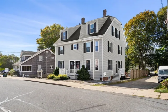 $1,975 | 20-22 Lafayette Road, Unit 1R, Ipswich, MA 01938